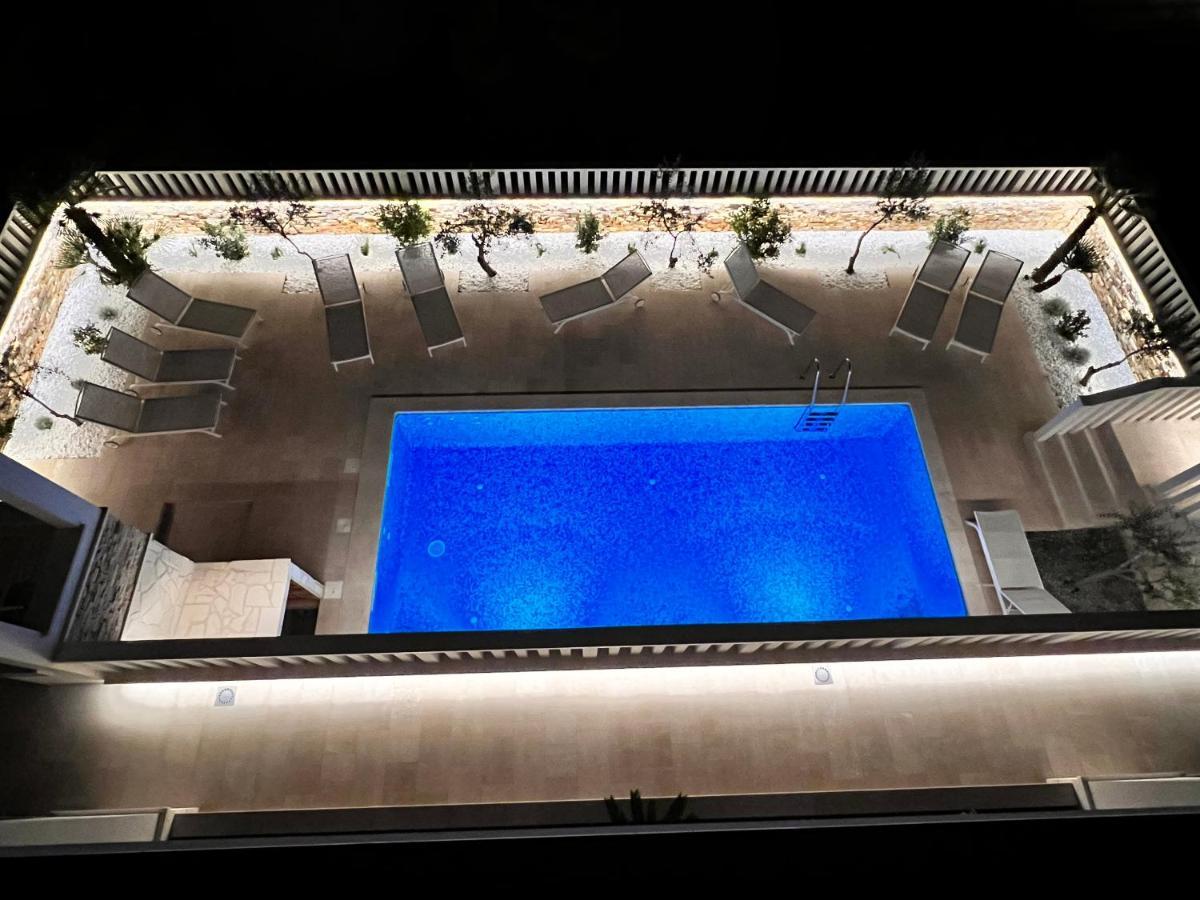 Luxury Beachfront Villa Carlisa Čiovo 外观 照片