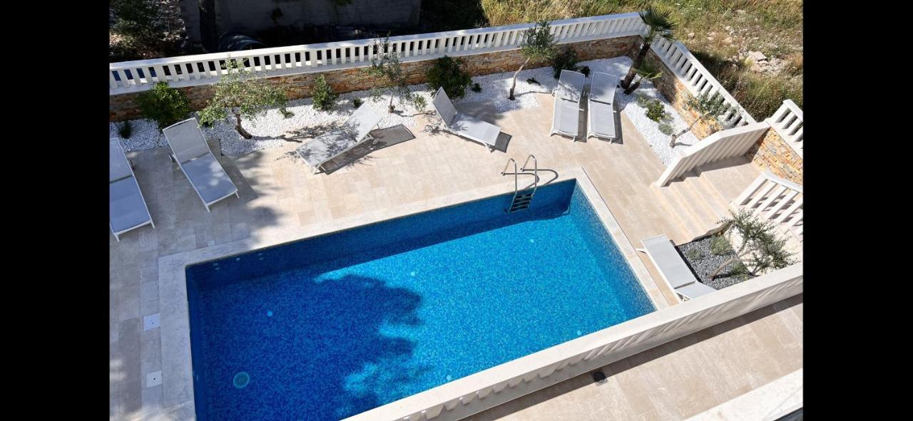 Luxury Beachfront Villa Carlisa Čiovo 外观 照片