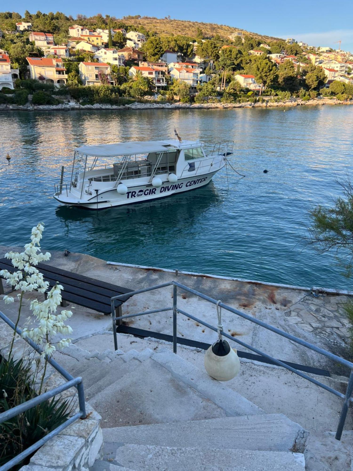 Luxury Beachfront Villa Carlisa Čiovo 外观 照片